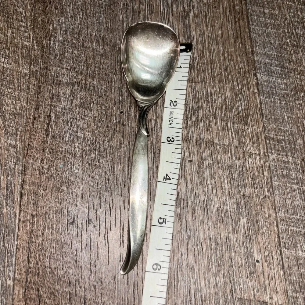 Wm. A Rogers 1847 Sugar Spoon Flair Pattern Silver Plate Flatware